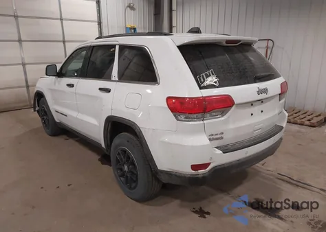 2018 Jeep Grand Cherokee Laredo E 4X4 из США, поврежденный, VIN 1C4RJFAG8JC310657